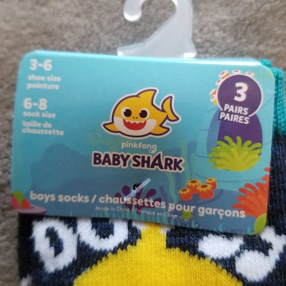 Pinkfong Baby Shark Socks - 3 pairs - Picture 3 of 4